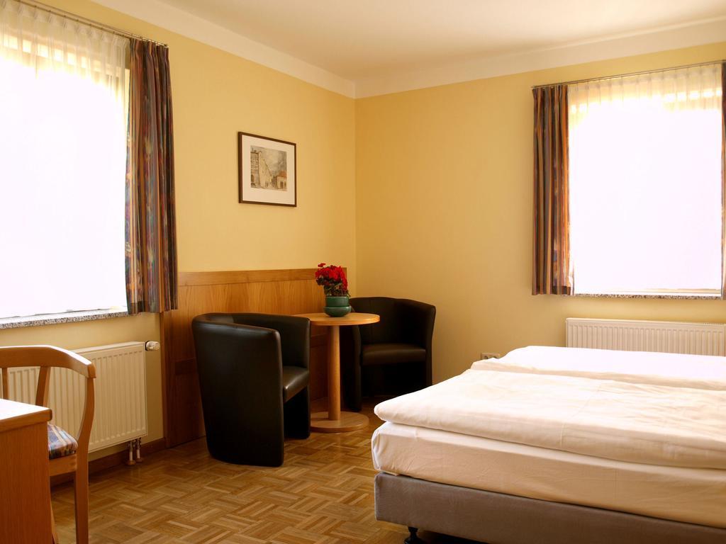 Hotel Dom-Eck Баутцен Номер фото